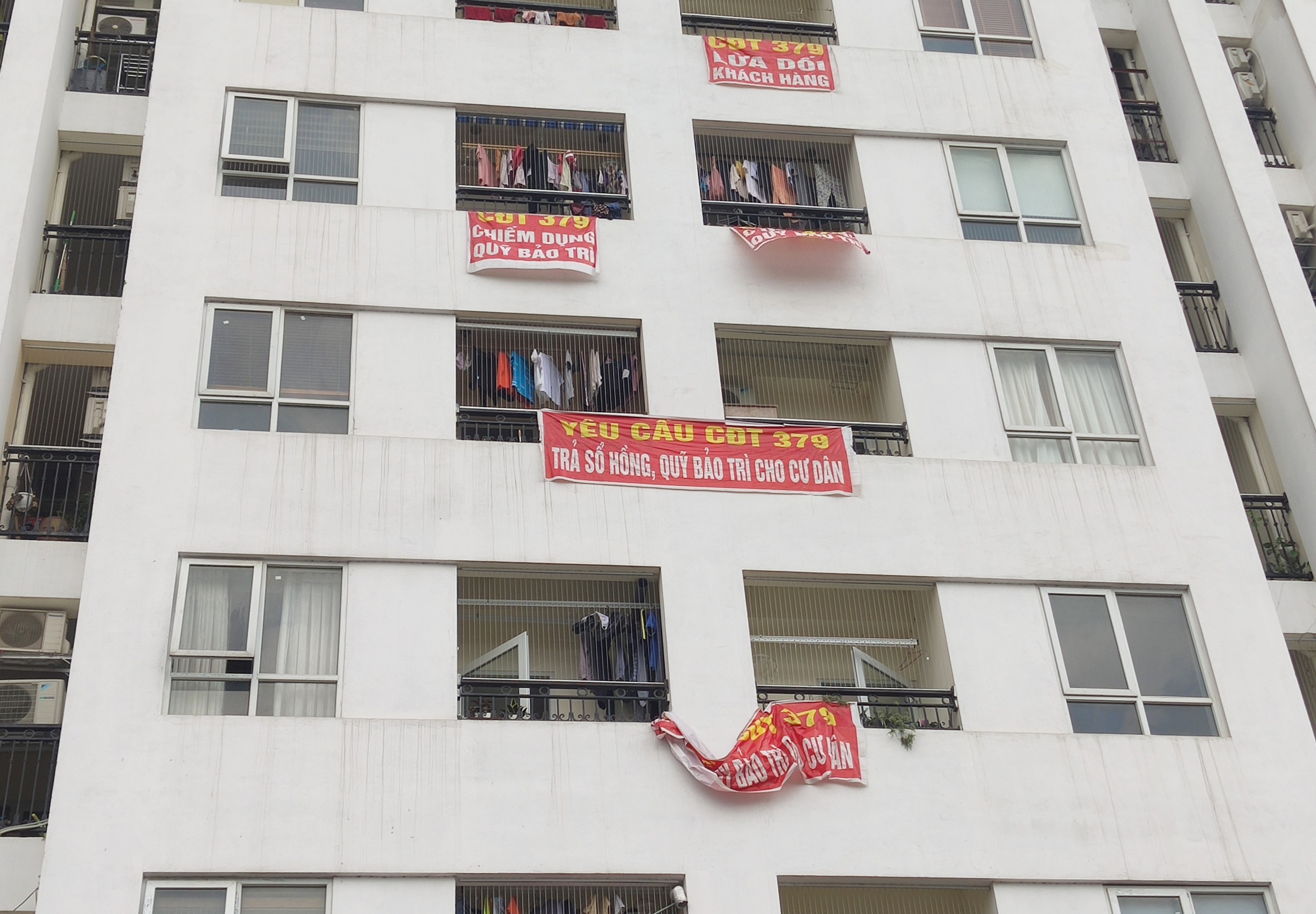 Cận cảnh chung cư Athena Complex của Công ty 379 sẽ bị cưỡng chế vi phạm - Ảnh 8. Cận cảnh chung cư Athena Complex của Công ty 379 sẽ bị cưỡng chế vi phạm - Ảnh 8.