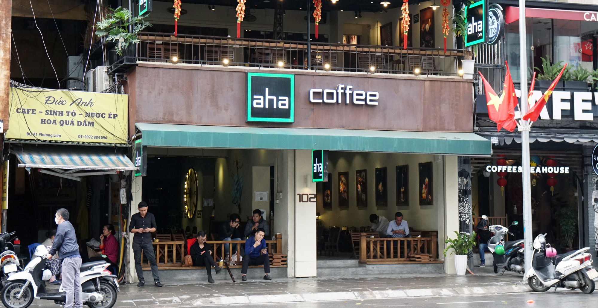 Nhịp sống Hà Nội dần trở lại bình thường sau khi hết cách li xã hội - Ảnh 6. Nhịp sống Hà Nội dần trở lại bình thường sau khi hết cách li xã hội - Ảnh 6.