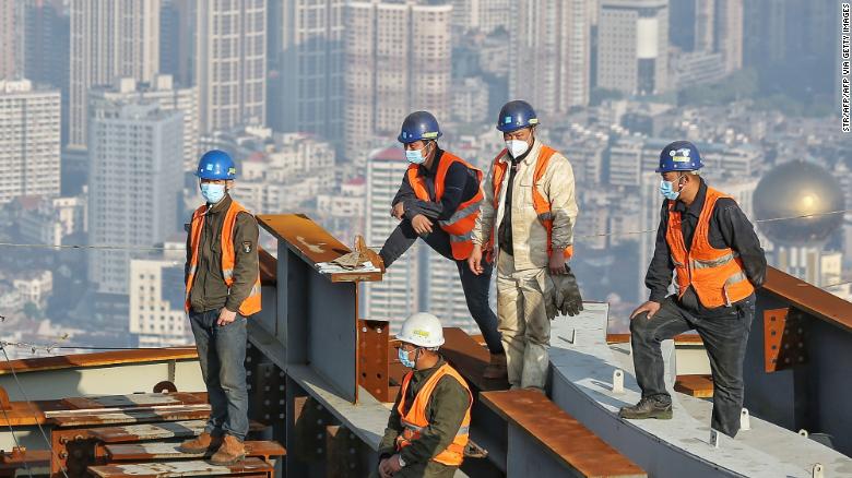 Những gì Vũ Hán đang trải qua kể cả khi thành phố đã được dỡ lệnh phong tỏa? - Ảnh 2. Những gì Vũ Hán đang trải qua kể cả khi thành phố đã được dỡ lệnh phong tỏa? - Ảnh 2.