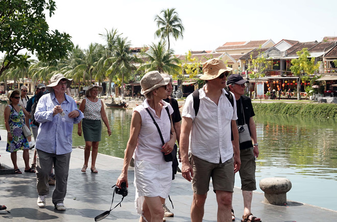 Ngành nào có cơ hội 'lột xác' sau dịch bệnh ? - Ảnh 3. Ngành nào có cơ hội 'lột xác' sau dịch bệnh ? - Ảnh 3.
