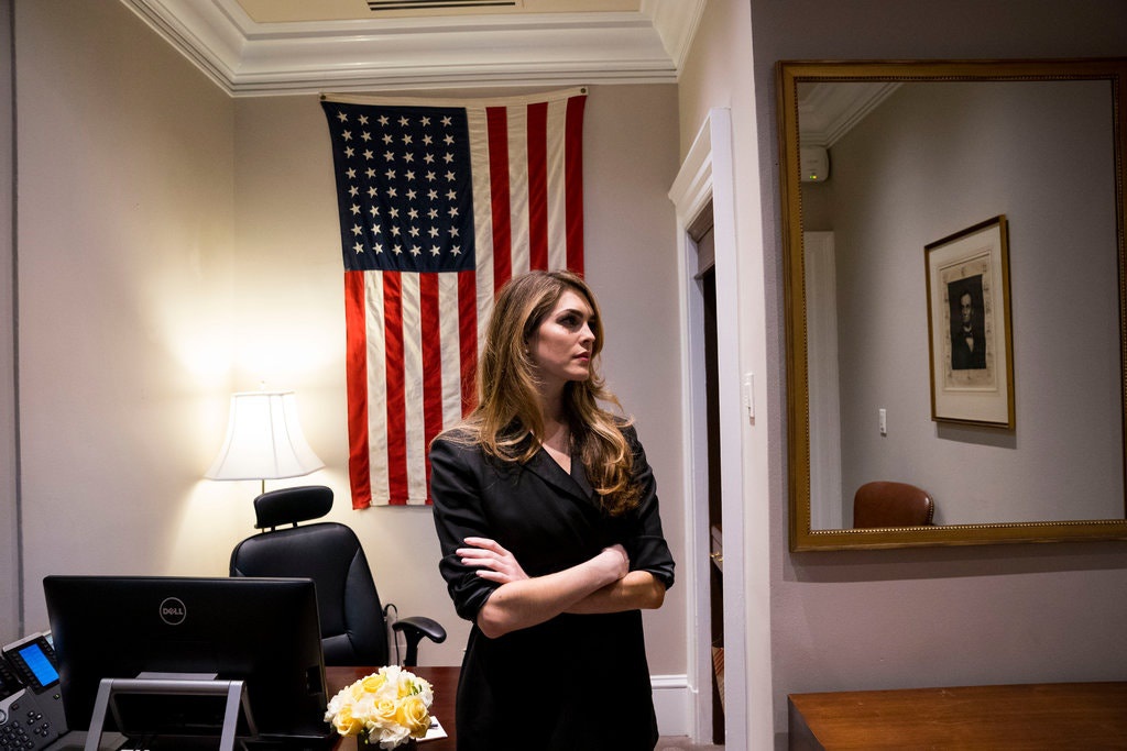 Cuộc sống của Tổng thống Trump những ngày 'cách li' trong Nhà Trắng - Ảnh 2. Cuộc sống của Tổng thống Trump những ngày 'cách li' trong Nhà Trắng - Ảnh 2.