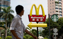 McDonald's và Starbucks tham gia chương trình thí điểm  đồng nhân dân tệ kĩ thuật số của Trung Quốc