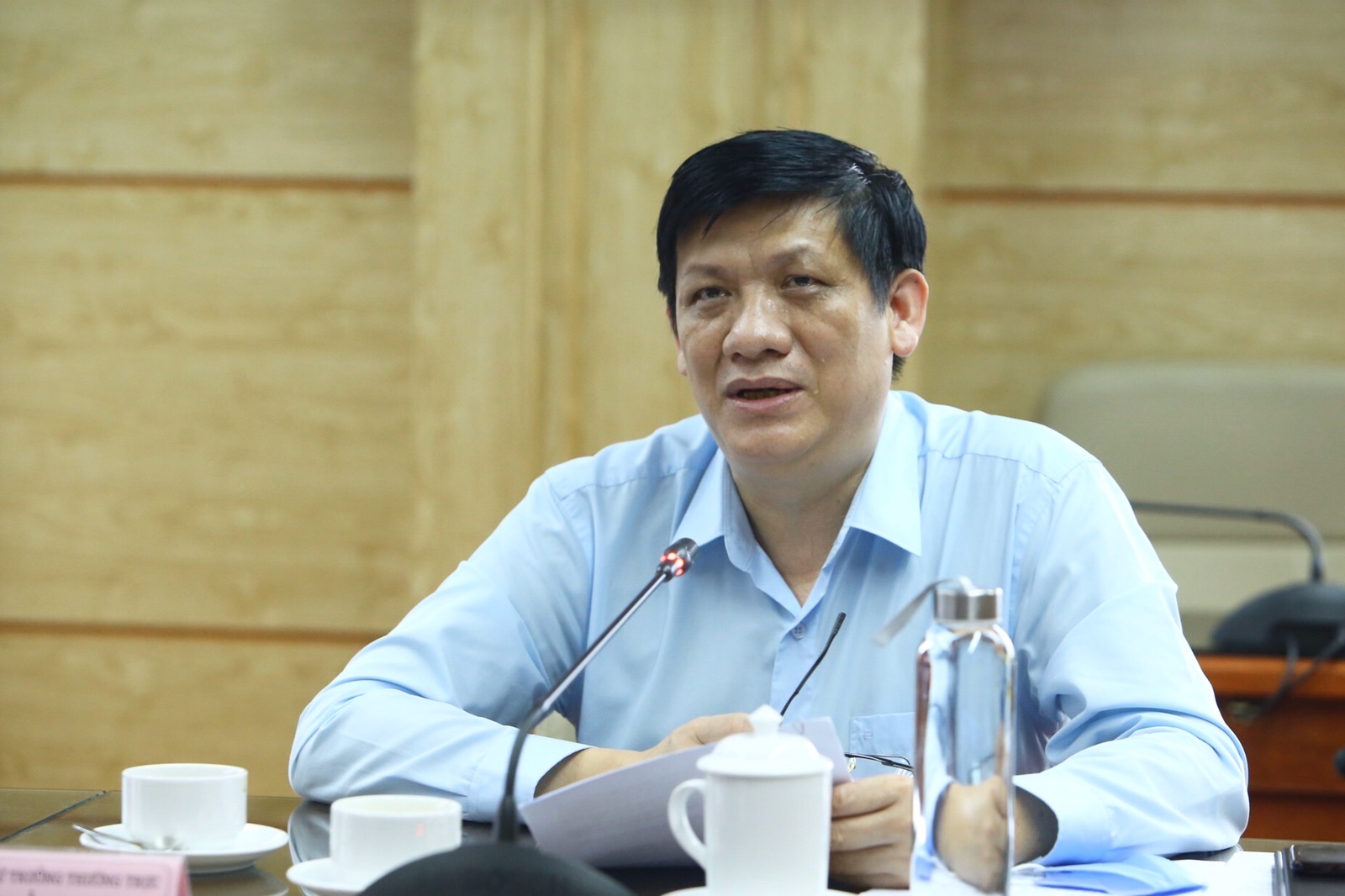 Thứ trưởng Bộ Y tế: Chúng tôi rất lo ngại làn sóng thứ hai của COVID-19 - Ảnh 1. Thứ trưởng Bộ Y tế: Chúng tôi rất lo ngại làn sóng thứ hai của COVID-19 - Ảnh 1.