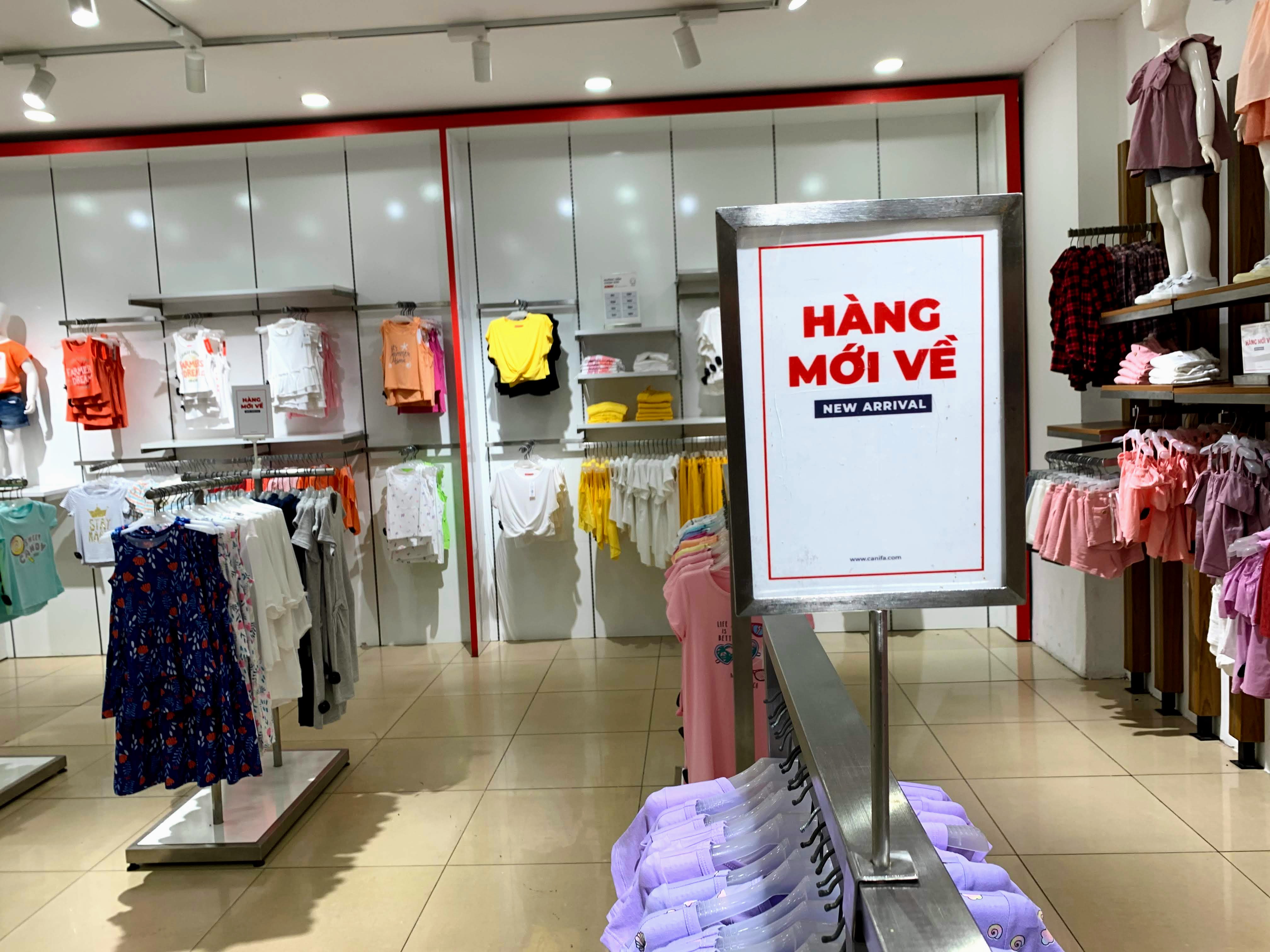 Khai trương cửa hàng mới, chuyển đổi kinh doanh, tuyển thêm nhân viên,... các doanh nghiệp Việt đang vực dậy sau bão Corona - Ảnh 7. Khai trương cửa hàng mới, chuyển đổi kinh doanh, tuyển thêm nhân viên,... các doanh nghiệp Việt đang vực dậy sau bão Corona - Ảnh 7.