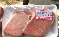 ‘Nhà tôi 4 người lớn, chỉ ăn hết 150 gram thịt lợn nhập Canada’