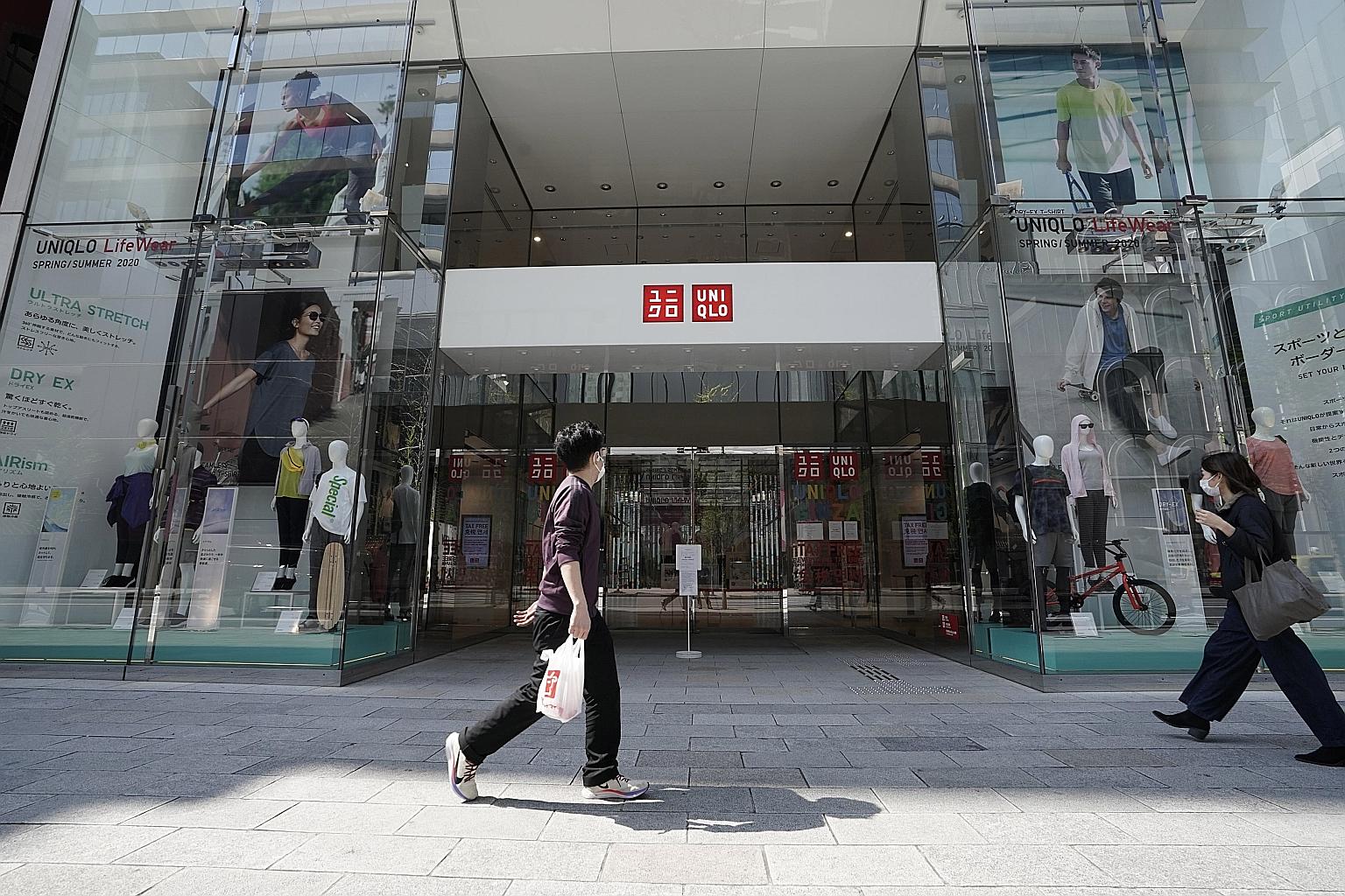 Ông chủ Uniqlo: Đừng giết chết nền kinh tế qua Covid-19 - Ảnh 2. Ông chủ Uniqlo: Đừng giết chết nền kinh tế qua Covid-19 - Ảnh 2.
