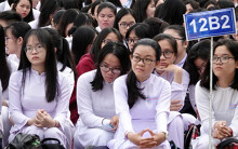 Học sinh TP HCM bắt đầu đi học lại từ 4/5, phân bổ theo từng khối lớp