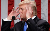 Thiếu thịt trầm trọng, Tổng thống Trump lệnh các nhà máy chế biến thịt của Mỹ phải mở cửa, bất chấp lo ngại về dịch Covid - 19