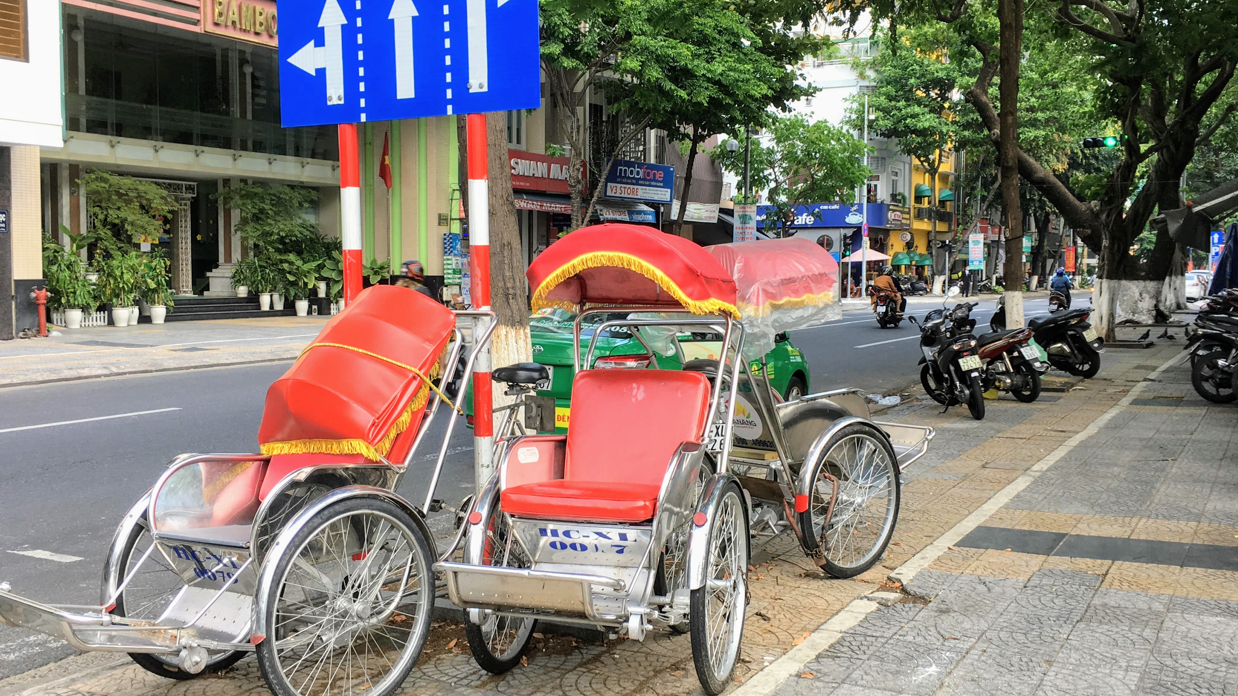 Các điểm du lịch nức tiếng Đà Nẵng trước kì nghỉ lễ 30/4 và 1/5 - Ảnh 5. Các điểm du lịch nức tiếng Đà Nẵng trước kì nghỉ lễ 30/4 và 1/5 - Ảnh 5.