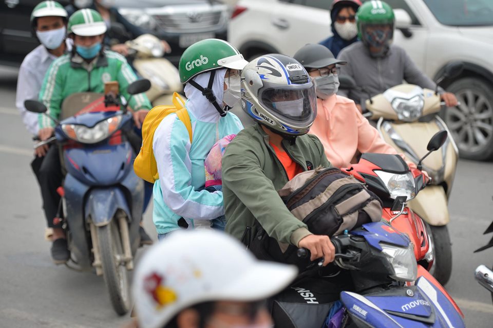 Hà Nội: Bến xe vắng khách, đường vành đai 3 ùn tắc kéo dài - Ảnh 12. Hà Nội: Bến xe vắng khách, đường vành đai 3 ùn tắc kéo dài - Ảnh 12.