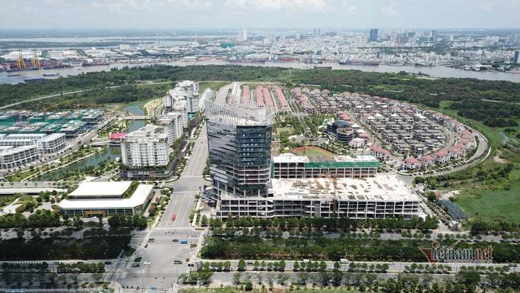 Vẻ đẹp bình dị của TP HCM trong ngày 45 năm thống nhất đất nước - Ảnh 8. Vẻ đẹp bình dị của TP HCM trong ngày 45 năm thống nhất đất nước - Ảnh 8.
