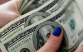 Giá USD hôm nay 2/5: Thị trường quay lưng, USD xuống sâu hơn