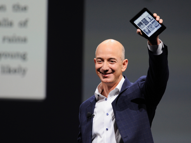 Giàu nhất hành tinh, Jeff Bezos làm từ thiện khác giới tỉ phú thế nào? - Ảnh 2. Giàu nhất hành tinh, Jeff Bezos làm từ thiện khác giới tỉ phú thế nào? - Ảnh 2.