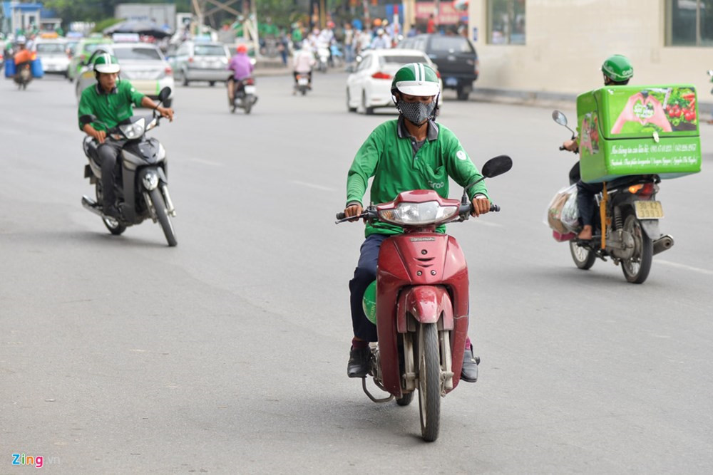 Sinh viên và người có thu nhập thấp thường lái xe nguy hiểm, vướng vào va chạm giao thông - Ảnh 1. Sinh viên và người có thu nhập thấp thường lái xe nguy hiểm, vướng vào va chạm giao thông - Ảnh 1.
