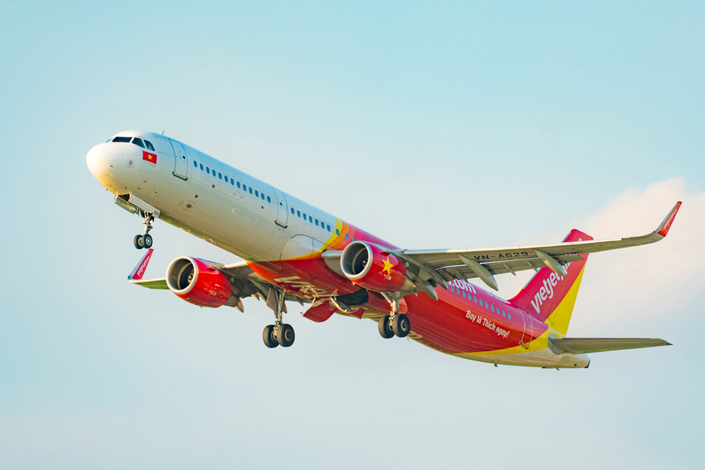 Vietjet Air mở bán giá vé cho các chặng nội địa chỉ từ 18 nghìn đồng - Ảnh 1.