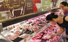 Giá cả thị trường hôm nay 13/5: Siêu thị tăng cường khuyến mãi thịt heo nhập khẩu, heo hơi trong nước xuất hiện dấu hiệu khan hiếm