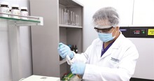Cha đẻ X-Men tham chiến chống virus