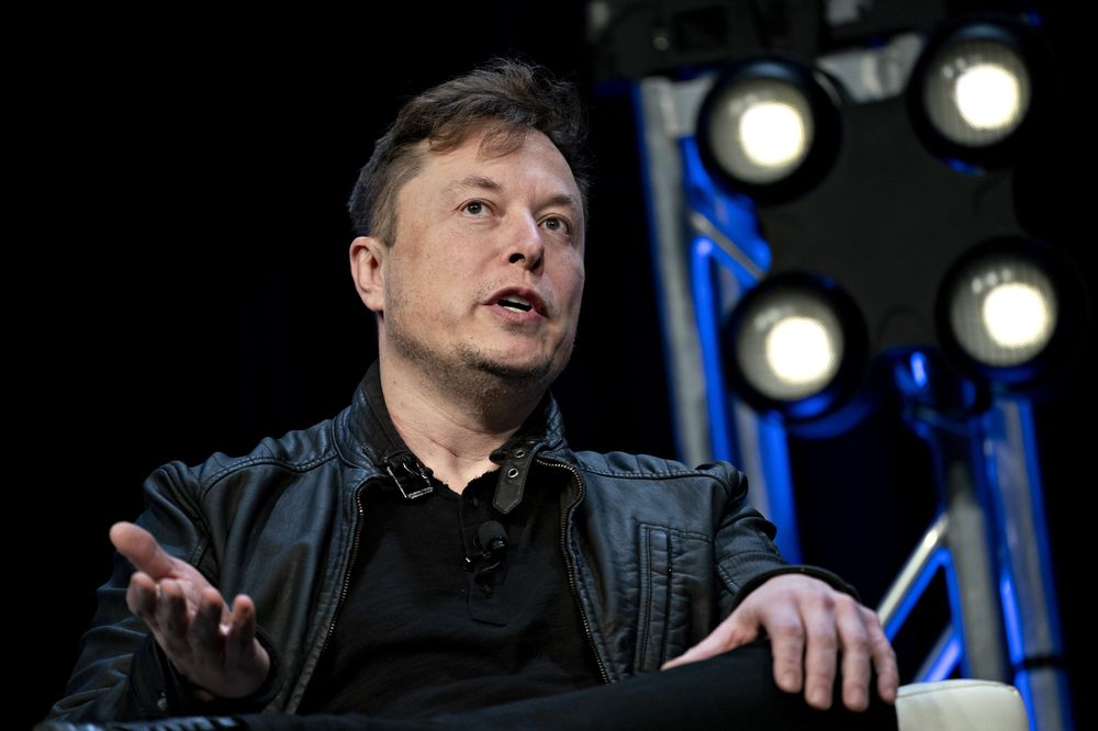 Elon Musk đã liệt kê thêm một số tài sản ở California để bán - Ảnh 1.