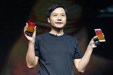 Fan Xiaomi tức giận khi CEO sử dụng iPhone để đăng bài