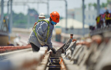 Metro số 1 gấp rút hoàn thiện đón đoàn tàu đầu tiên chạy thử nghiệm