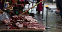 Giá thịt heo chỉ rẻ 'trên ti vi', Bộ Công Thương nói gì?