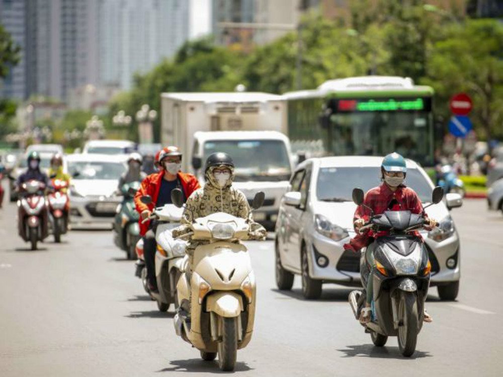 Mùa nắng nóng 2020 phá vỡ mức nhiệt trung bình, nhiều cơn bão mạnh - Ảnh 2. Mùa nắng nóng 2020 phá vỡ mức nhiệt trung bình, nhiều cơn bão mạnh - Ảnh 2.