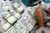Giá USD hôm nay 16/5: Neo ở ngưỡng cao, USD hướng đến đà tăng tuần mới?