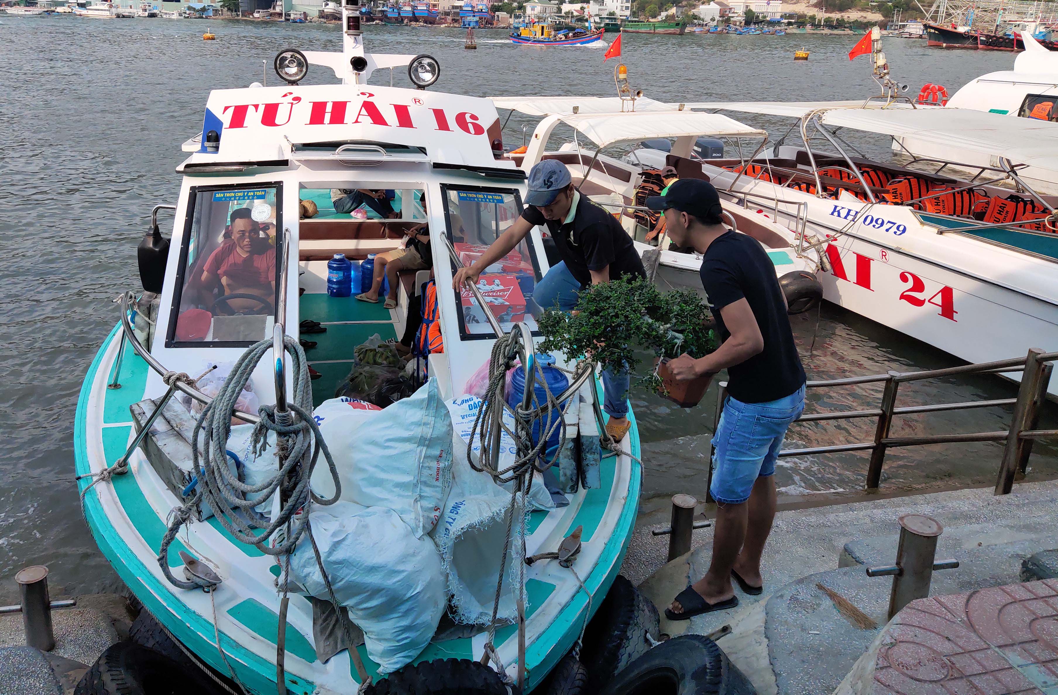 Cận cảnh bến tàu du lịch Nha Trang thay thế bến tàu du lịch Cầu Đá - Ảnh 9. Cận cảnh bến tàu du lịch Nha Trang thay thế bến tàu du lịch Cầu Đá - Ảnh 9.