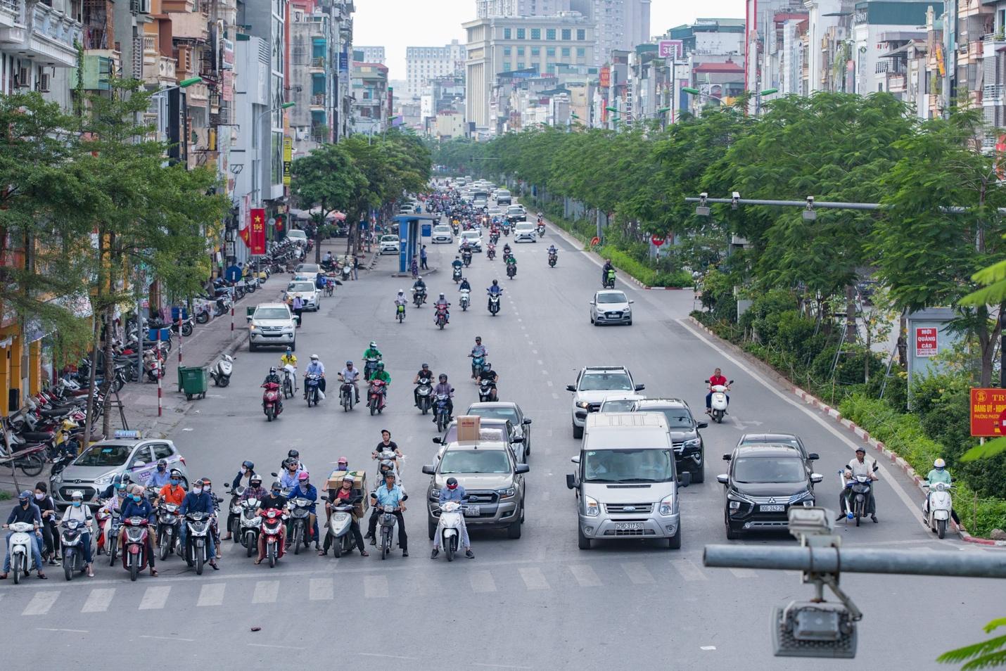 Cận cảnh 5 tuyến đường được mệnh danh đắt nhất hành tinh ở Hà Nội - Ảnh 10. Cận cảnh 5 tuyến đường được mệnh danh đắt nhất hành tinh ở Hà Nội - Ảnh 10.