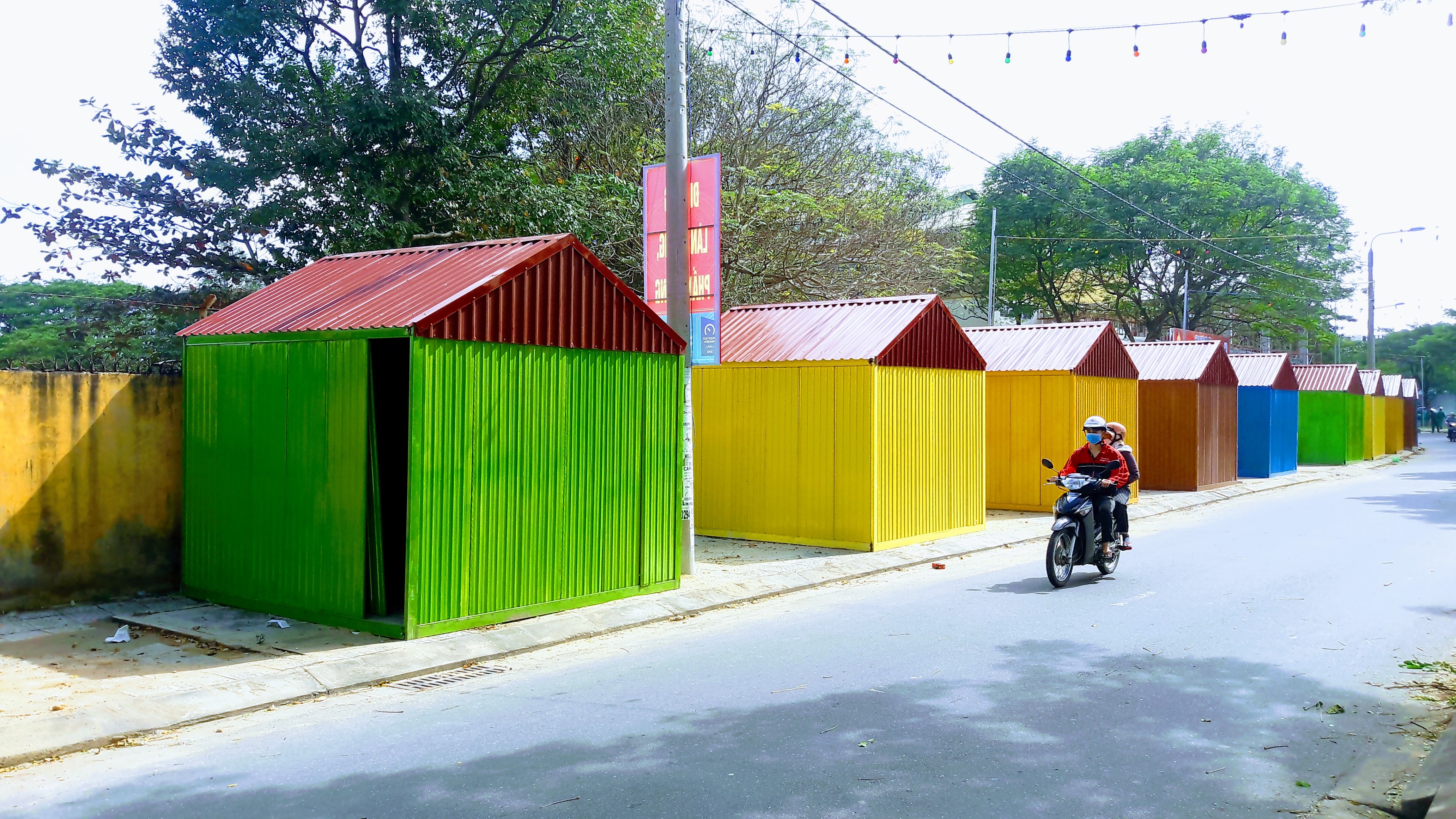 Hoang tàn chợ đêm ở Đà Nẵng - Ảnh 5. Hoang tàn chợ đêm ở Đà Nẵng - Ảnh 5.