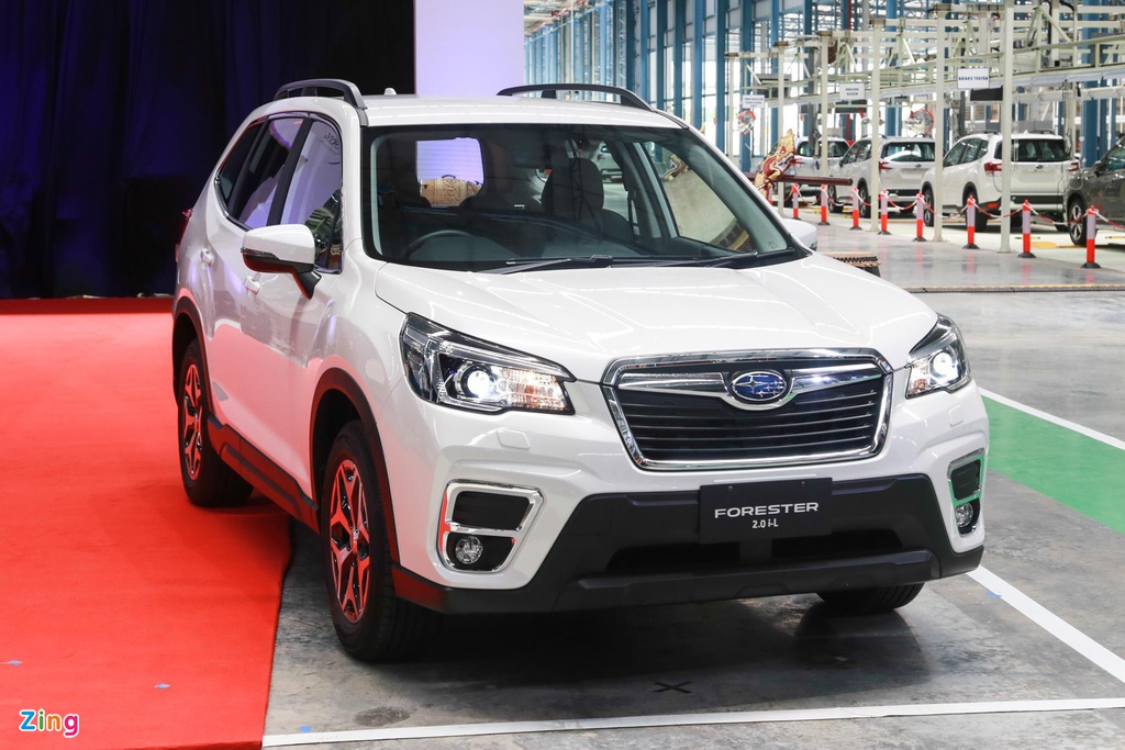 Xe cao cấp và xe sang đua nhau hạ giá hàng trăm triệu đồng - Ảnh 3. Xe cao cấp và xe sang đua nhau hạ giá hàng trăm triệu đồng - Ảnh 3.