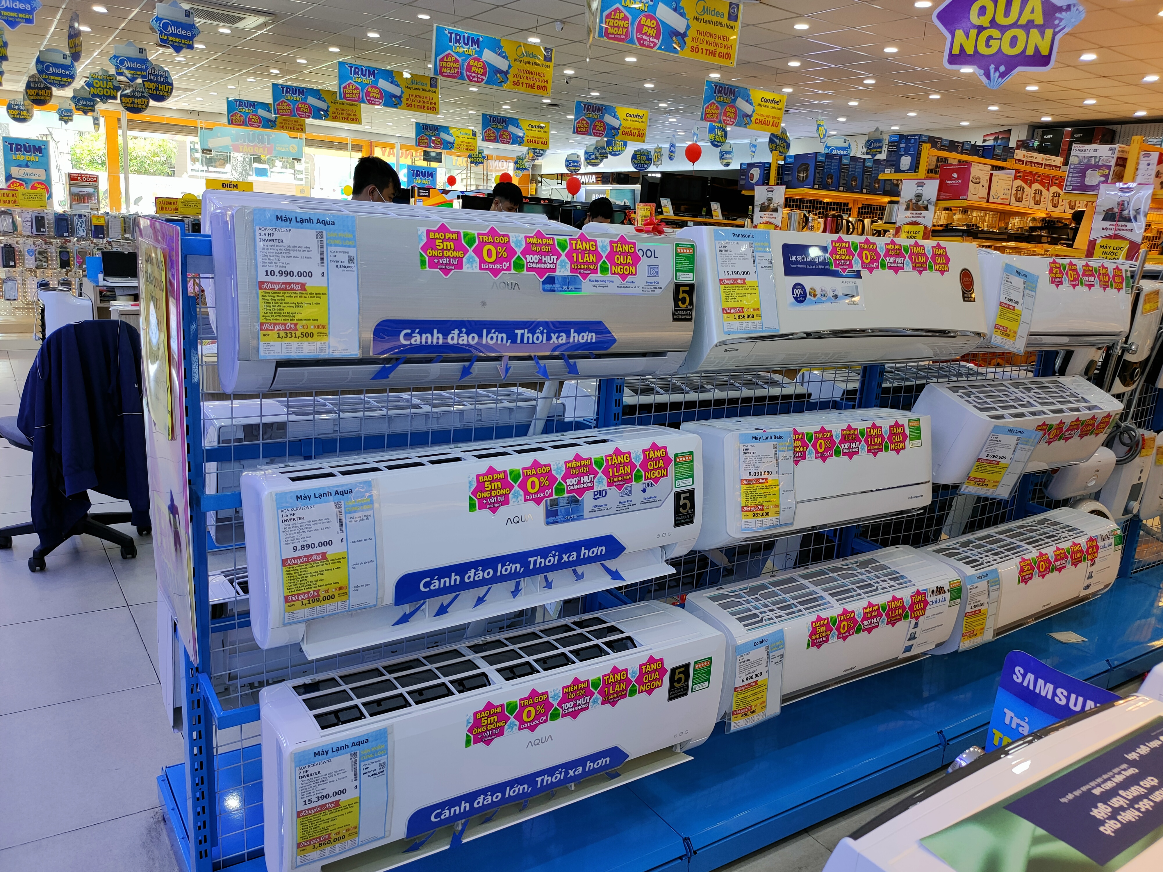 Điện lạnh giảm giá liên tục tung ưu đãi kích cầu trong mùa nóng - Ảnh 1. Điện lạnh giảm giá liên tục tung ưu đãi kích cầu trong mùa nóng - Ảnh 1.