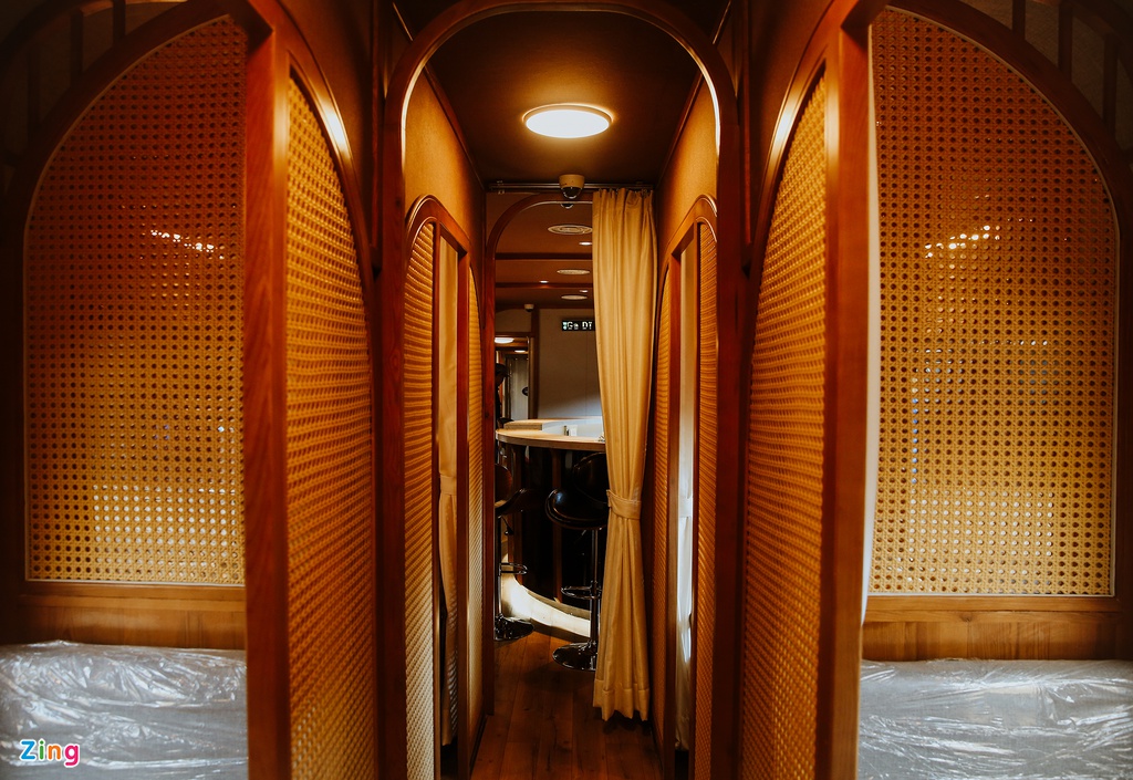 Toa tàu trang bị quầy bar, phòng massage cho khách khám phá Việt Nam - Ảnh 6. Toa tàu trang bị quầy bar, phòng massage cho khách khám phá Việt Nam - Ảnh 6.
