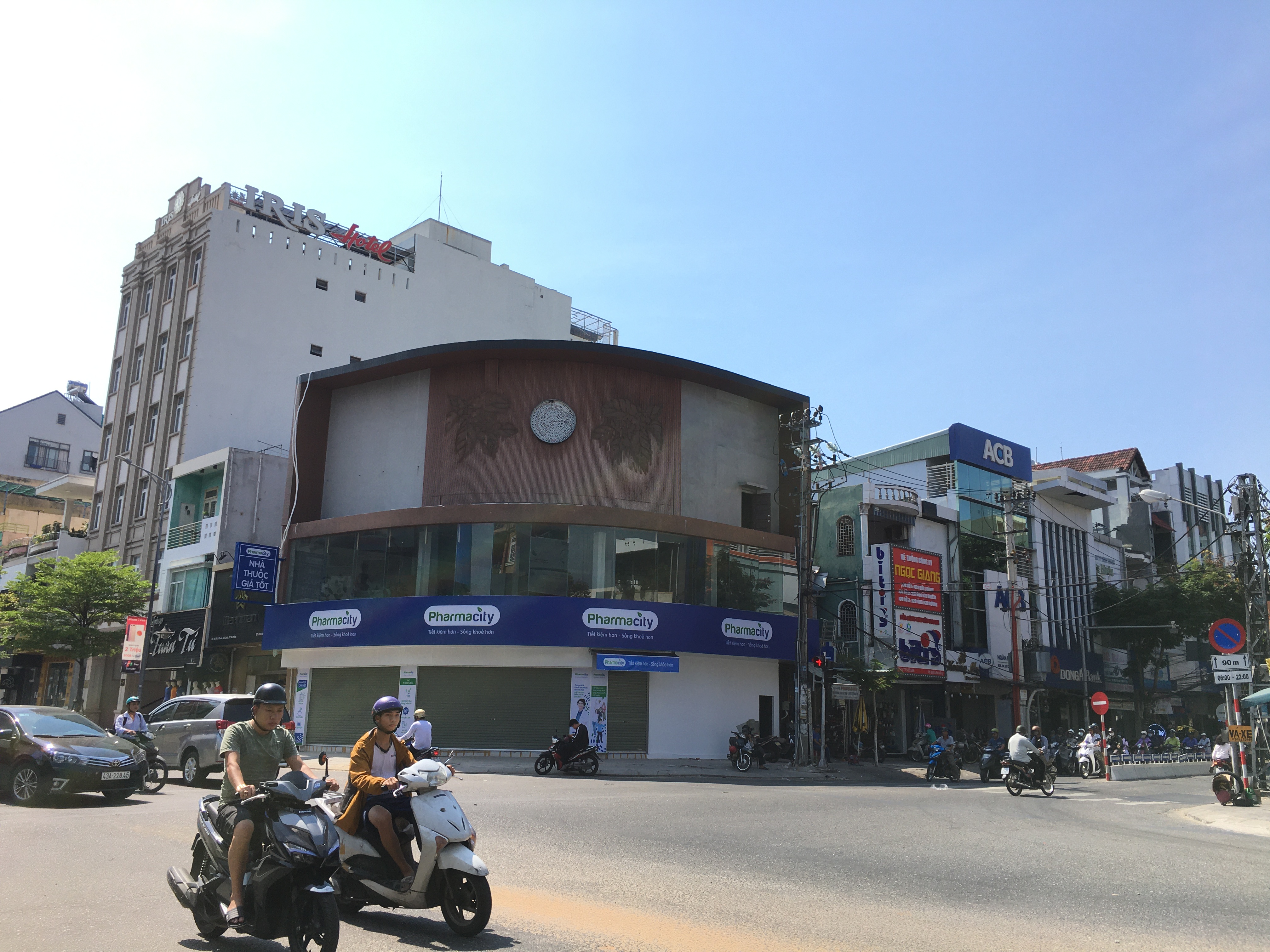Đà Nẵng hậu dịch Covid-19: Highlands Coffee, Pharmacity mở thêm nhiều cửa hàng, chiếm vị trí đắc địa, shop thời trang, làm đẹp ngừng kinh doanh - Ảnh 1.