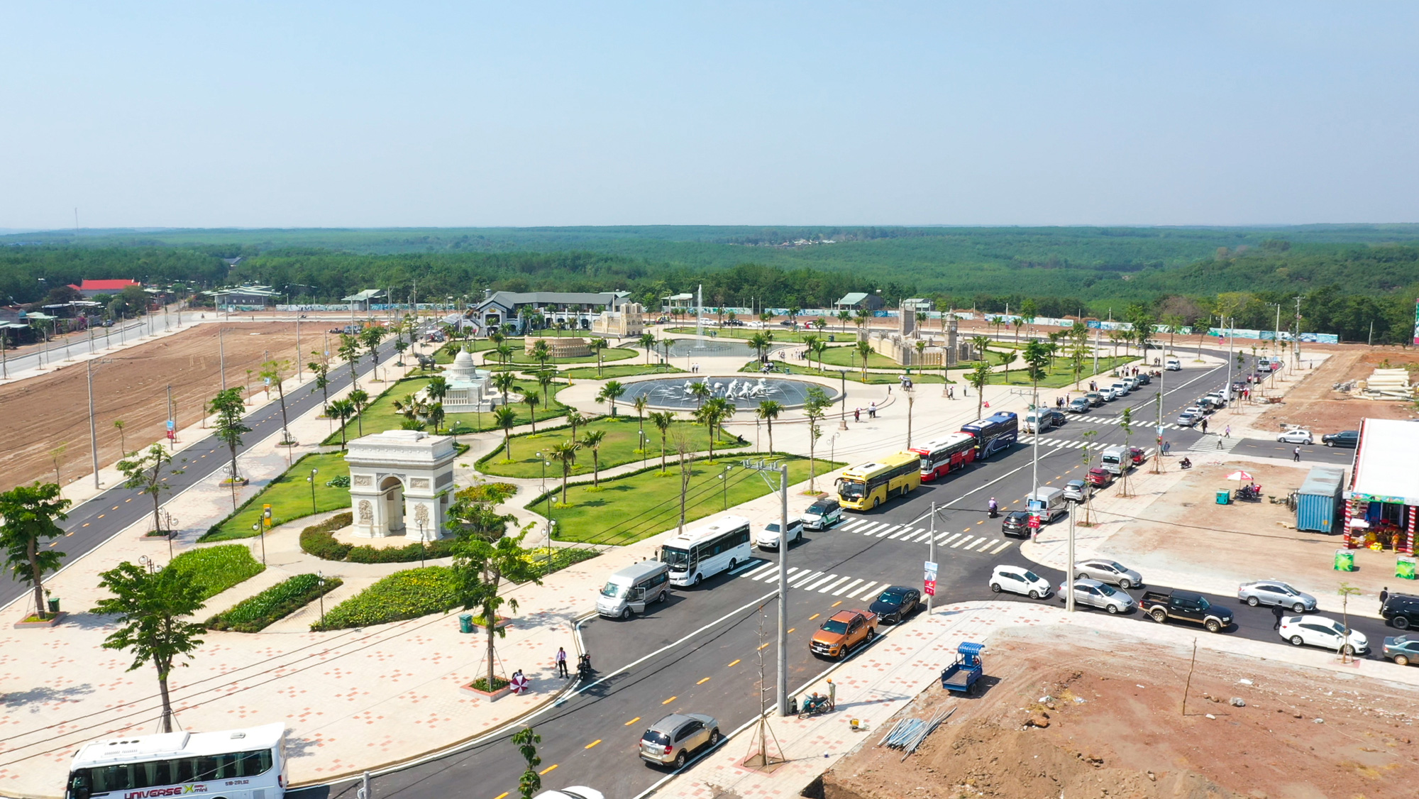 Bất động sản Bình Phước tăng nhiệt trước làn sóng dịch chuyển sản xuất - Ảnh 1. Bất động sản Bình Phước tăng nhiệt trước làn sóng dịch chuyển sản xuất - Ảnh 1.