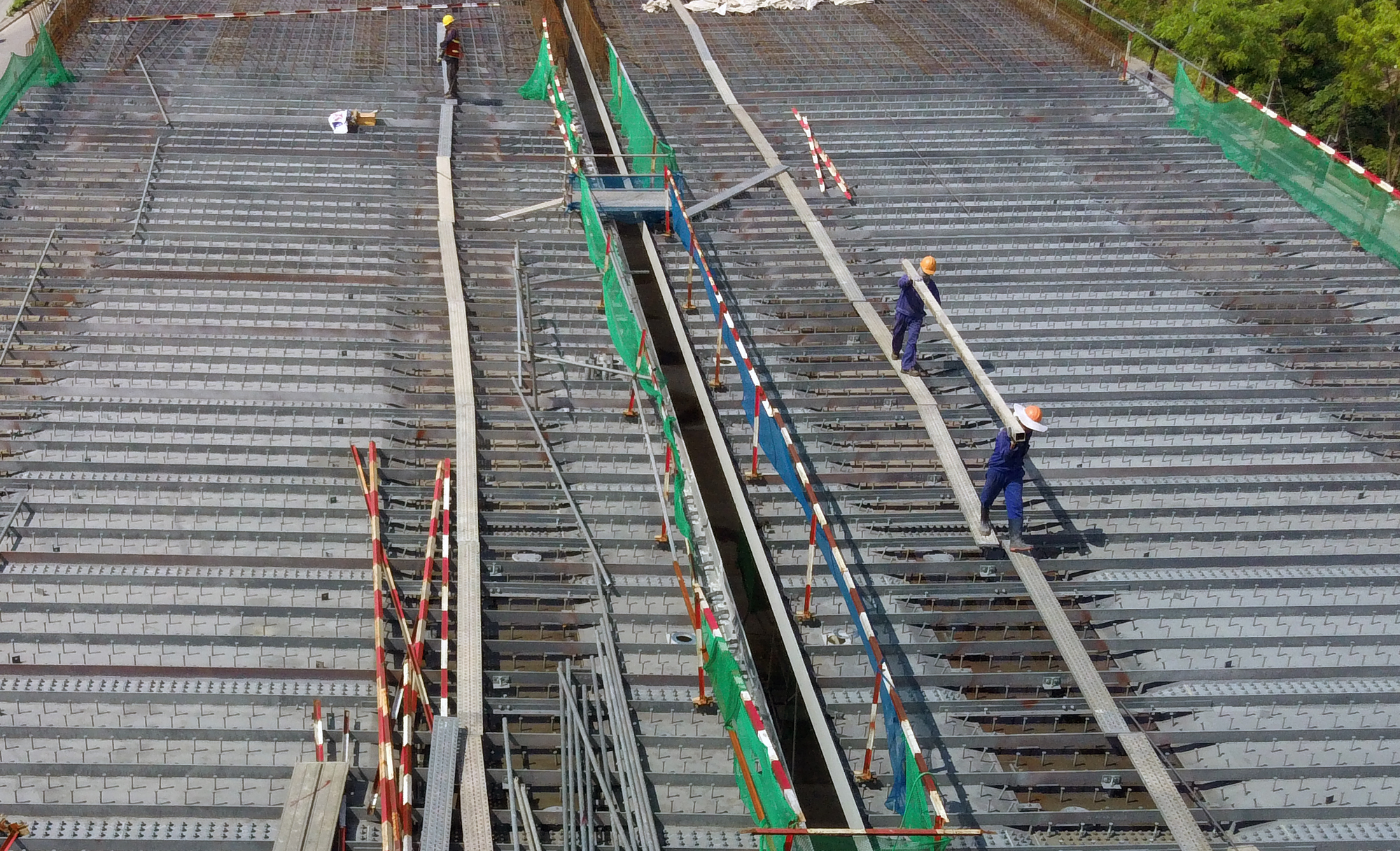 Vành đai 3 trên cao đoạn Mai Dịch - Nam Thăng Long đã 'hợp long', tháng 9/2020 thông xe - Ảnh 10. Vành đai 3 trên cao đoạn Mai Dịch - Nam Thăng Long đã 'hợp long', tháng 9/2020 thông xe - Ảnh 10.