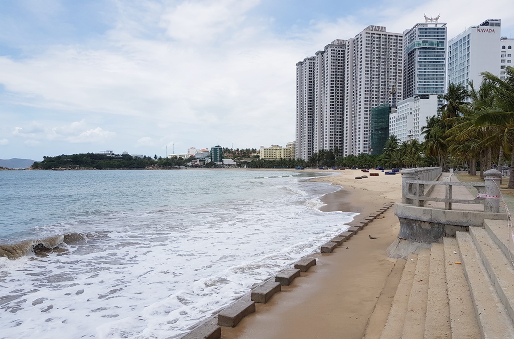 Nha Trang: Mùa lễ 30/4, chủ khách sạn 'ngóng' khách - Ảnh 1. Nha Trang: Mùa lễ 30/4, chủ khách sạn 'ngóng' khách - Ảnh 1.