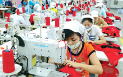 Đối tượng nào được vay vốn lãi suất 0% để trả lương người lao động bị ảnh hưởng dịch Covid-19, quy trình vay ra sao?