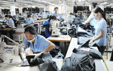 Dệt may đang điêu đứng, mất 11.000 tỉ đồng vì dịch Covid-19, trở thành con nợ khó đòi của ngân hàng