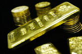Giá vàng hôm nay 21/5: USD giảm mạnh, vàng tiếp đà tăng nóng