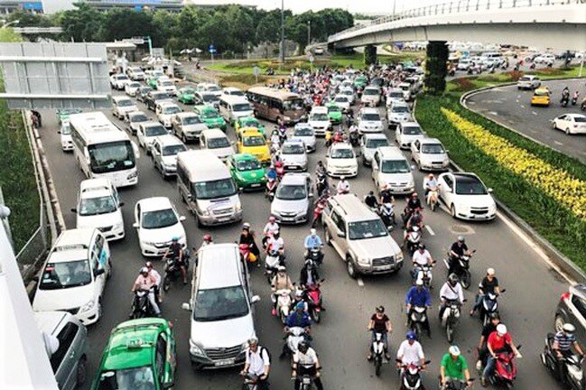 Những phương tiện vận tải nào được miễn, giảm phí bảo trì do Covid-19? - Ảnh 1. Những phương tiện vận tải nào được miễn, giảm phí bảo trì do Covid-19? - Ảnh 1.