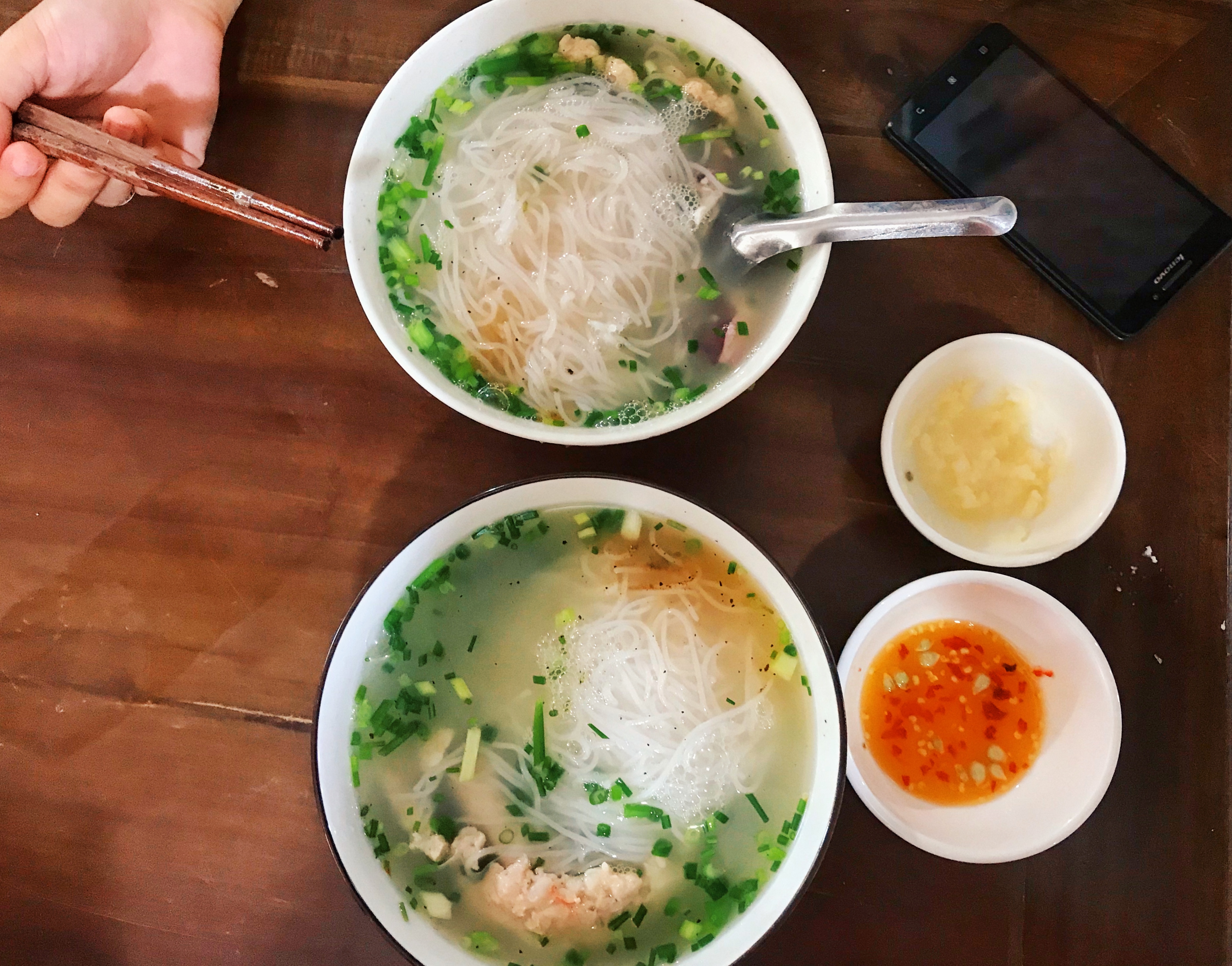 Đến Phú Quốc đừng quên thưởng thức món bún quậy gây thương nhớ này! - Ảnh 5. Đến Phú Quốc đừng quên thưởng thức món bún quậy gây thương nhớ này! - Ảnh 5.