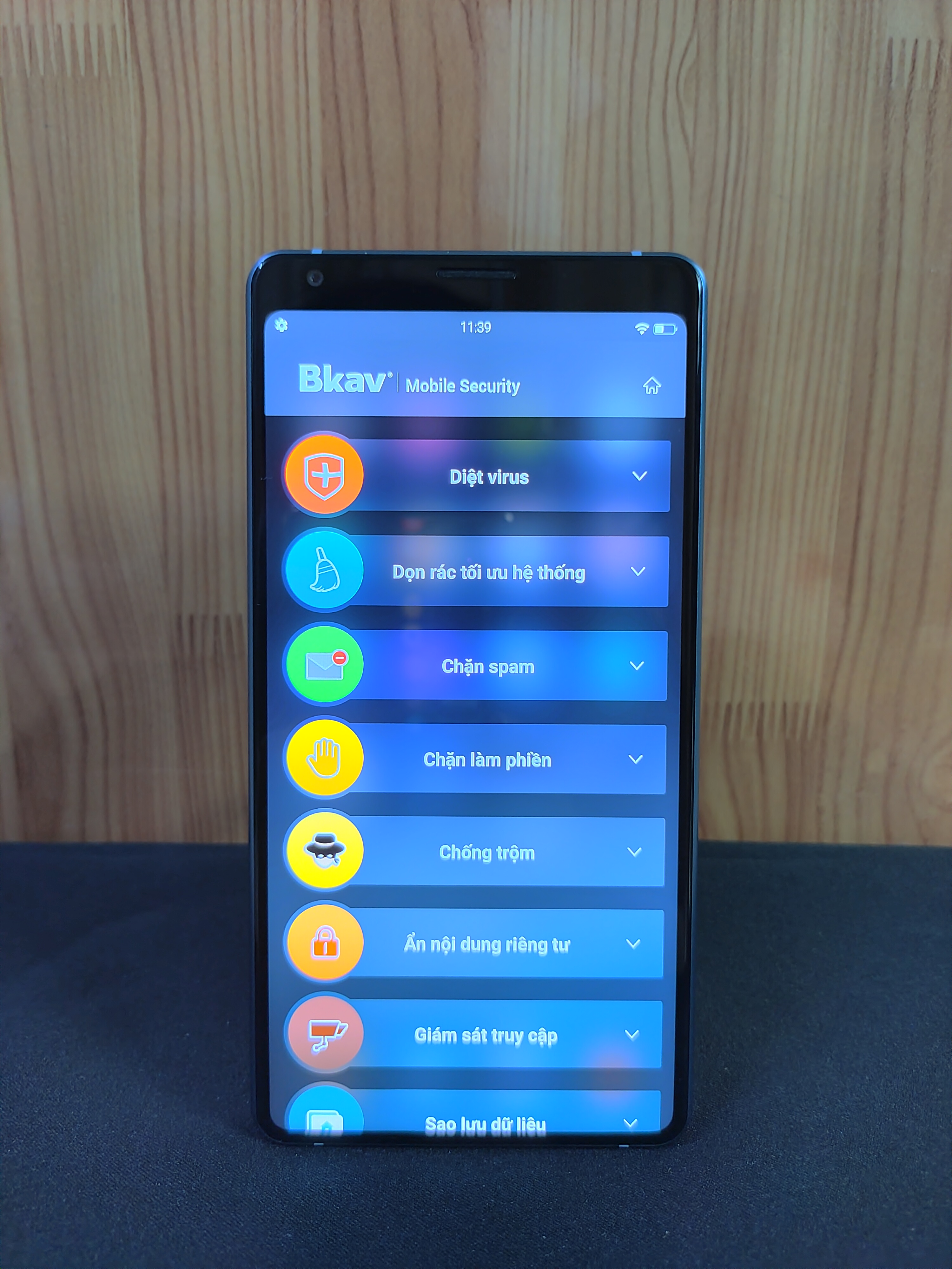 Những ưu điểm nào giúp Bphone B86 cạnh tranh trên thị trường? - Ảnh 9. Những ưu điểm nào giúp Bphone B86 cạnh tranh trên thị trường? - Ảnh 9.