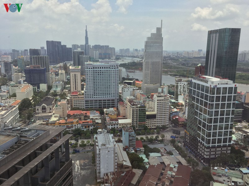 TP HCM tìm lời giải cho bài toán phát triển nhà ở - Ảnh 1. TP HCM tìm lời giải cho bài toán phát triển nhà ở - Ảnh 1.