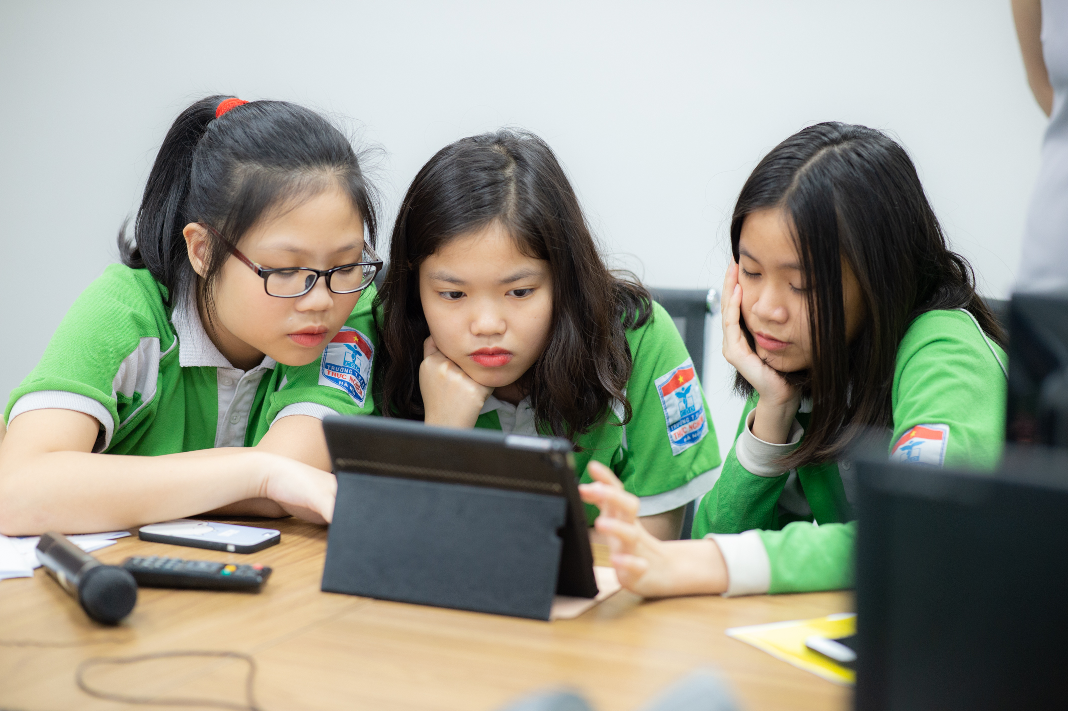 Công nghệ đã giúp ứng phó với đại dịch Covid-19 như thế nào? - Ảnh 1. Công nghệ đã giúp ứng phó với đại dịch Covid-19 như thế nào? - Ảnh 1.