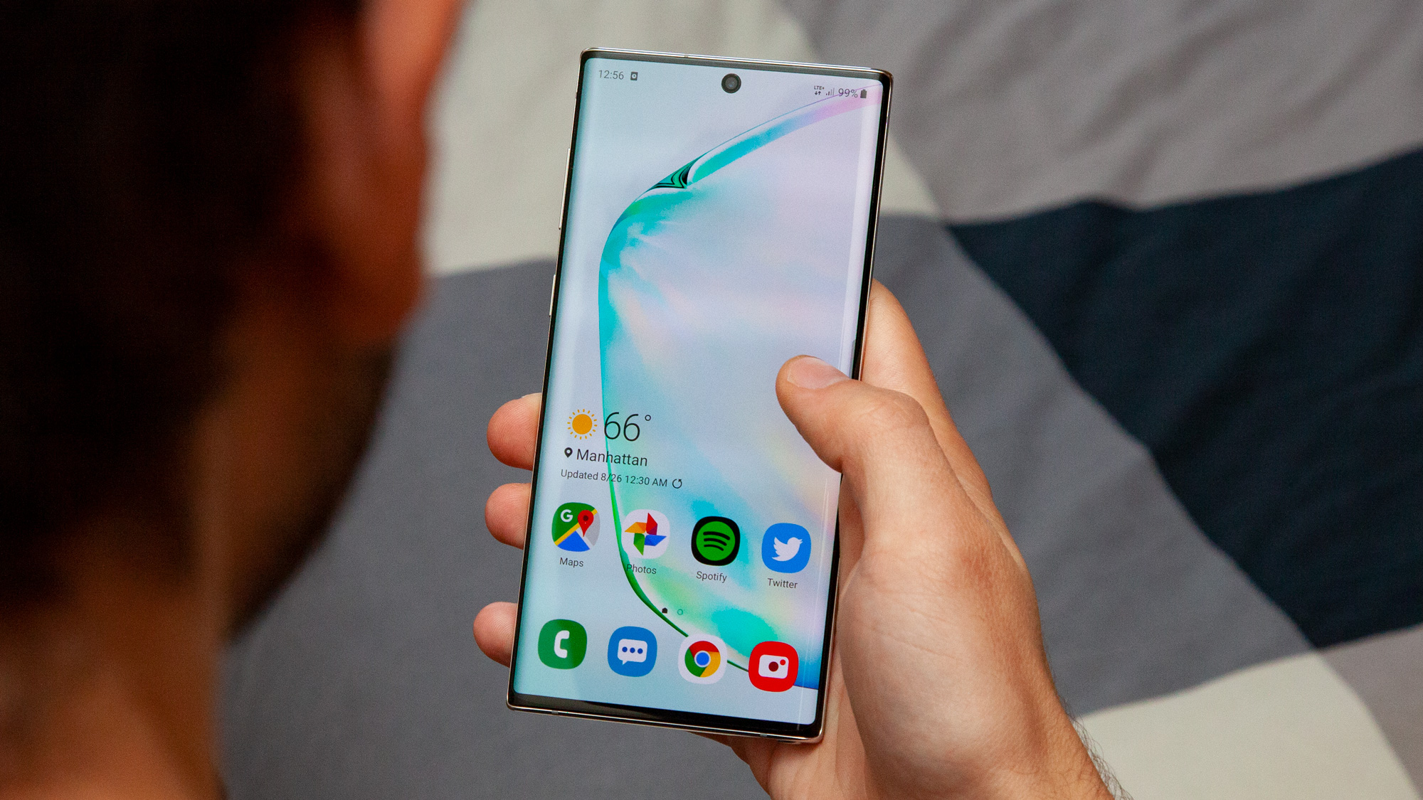 Samsung Galaxy Note 20 sở hữu 'vũ khí bí mật' gì để đánh bại iPhone 12 của Apple? - Ảnh 2. Samsung Galaxy Note 20 sở hữu 'vũ khí bí mật' gì để đánh bại iPhone 12 của Apple? - Ảnh 2.