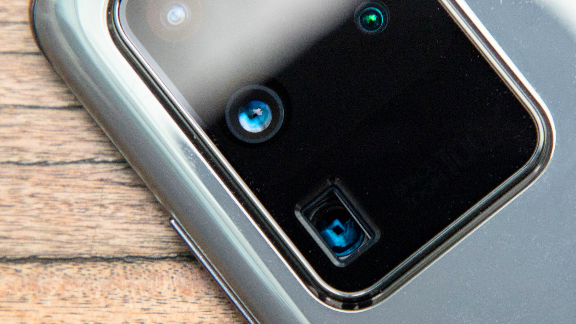 Samsung Galaxy Note 20 sở hữu 'vũ khí bí mật' gì để đánh bại iPhone 12 của Apple? - Ảnh 3. Samsung Galaxy Note 20 sở hữu 'vũ khí bí mật' gì để đánh bại iPhone 12 của Apple? - Ảnh 3.