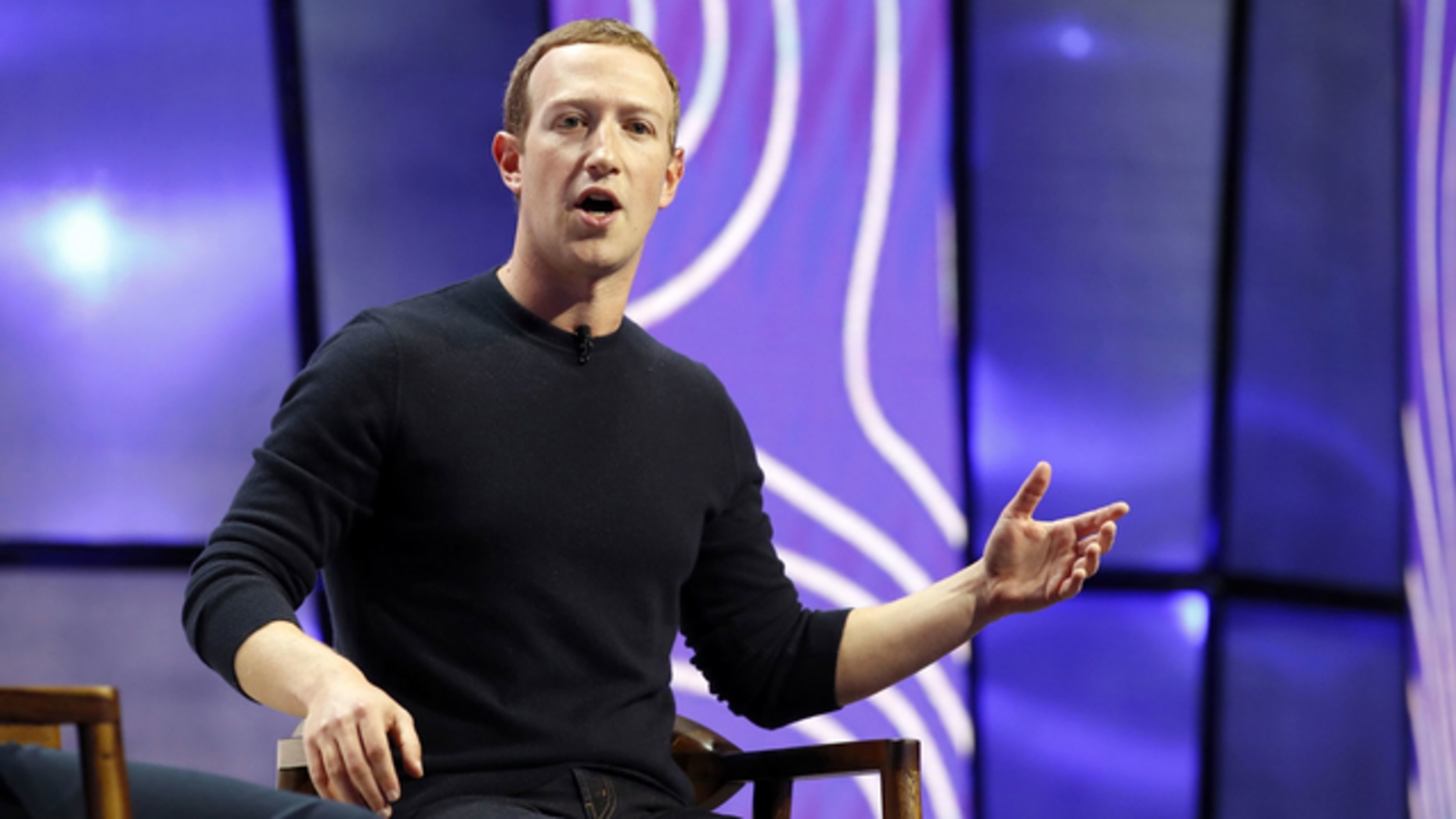 Facebook cho phép nhân viên làm việc từ xa trong vòng 10 năm tới - Ảnh 2. Facebook cho phép nhân viên làm việc từ xa trong vòng 10 năm tới - Ảnh 2.