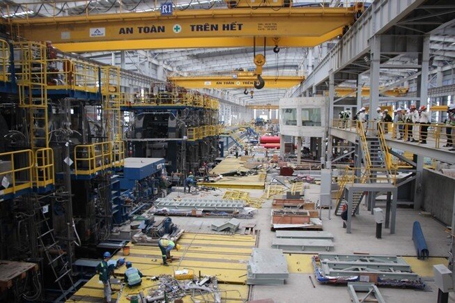 Hỏa tốc phương án cách li 1.000 chuyên gia nước ngoài sắp vào Quảng Ngãi - Ảnh 1.