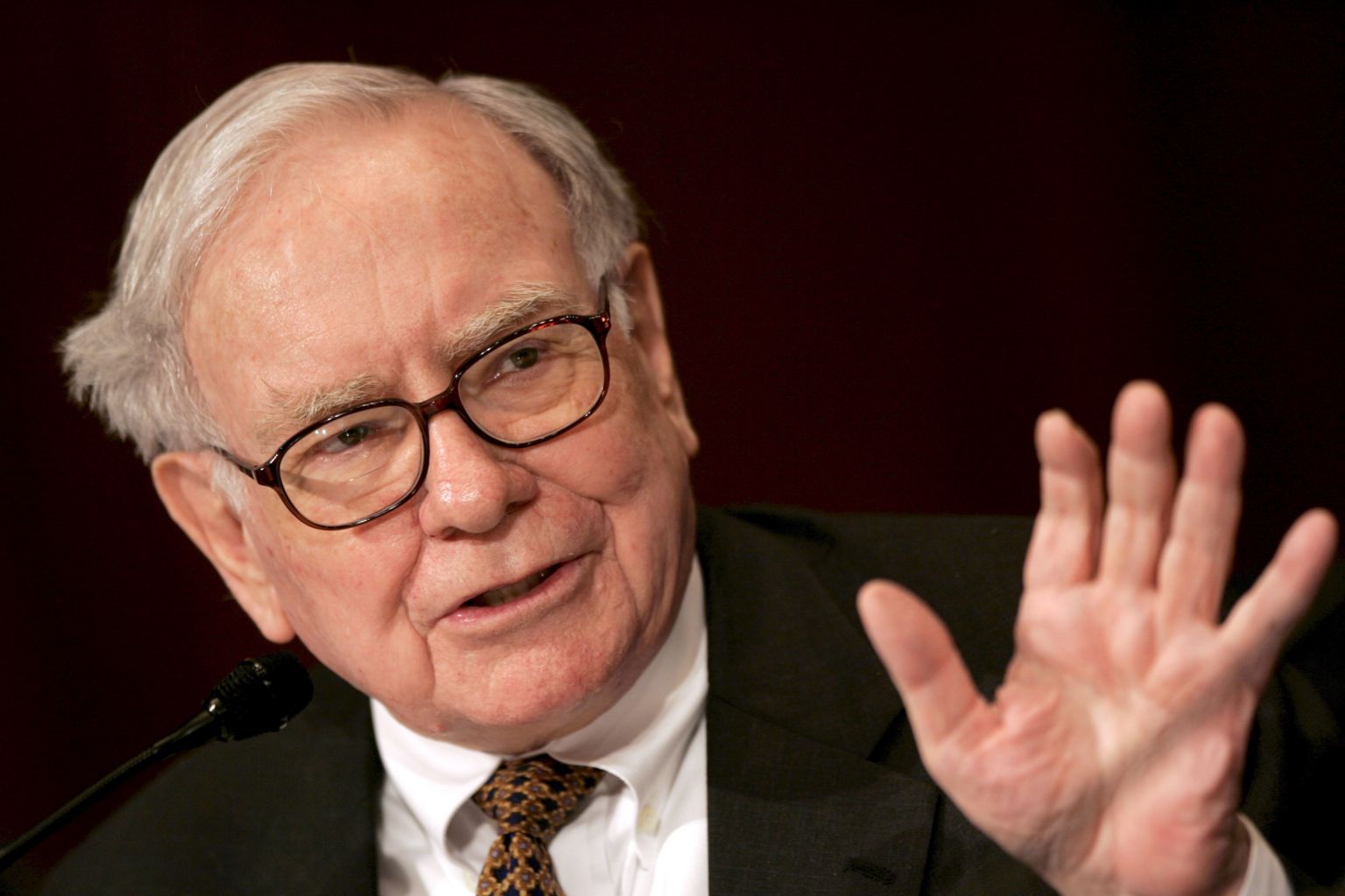 Nổi tiếng vì những khoản đầu tư khôn ngoan, Warren Buffett và Masa Son thua đậm trong mùa Covid-19 - Ảnh 3.